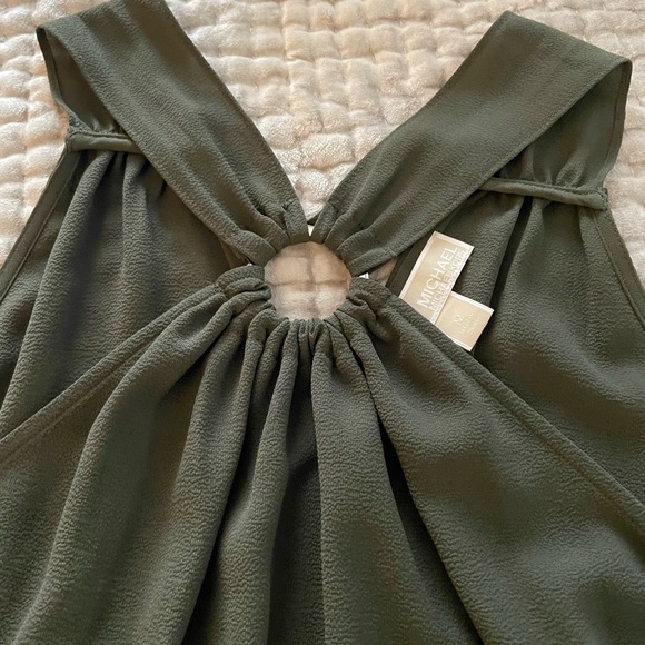 Women’s Michael Kors Olive O Ring Halter Tank  EUC size M - Picture 3 of 3